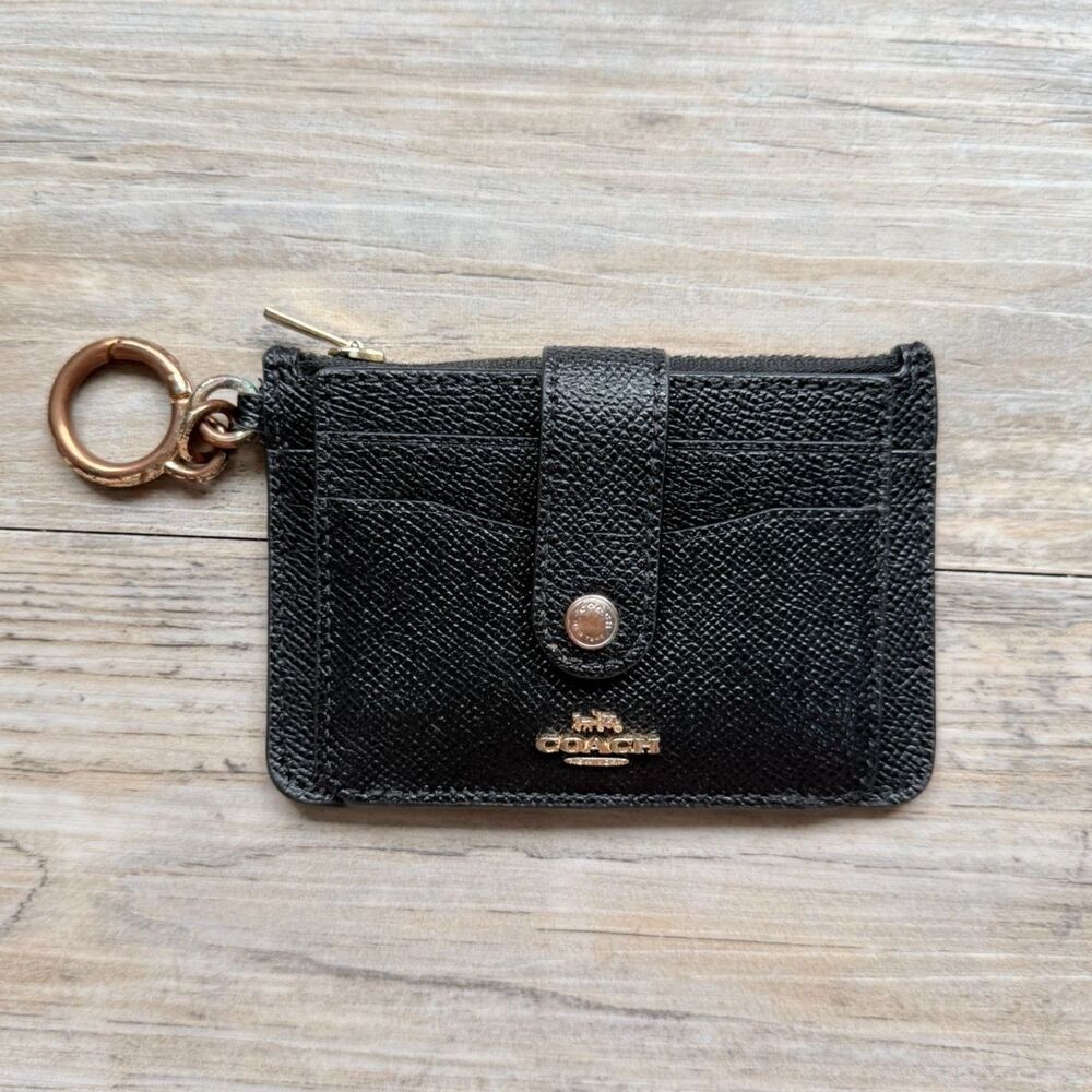 Coach Crossgrain Leather Zip Card Case Keychain Black Gold Wallet ID Holder